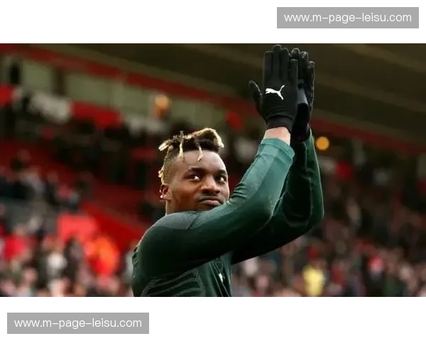 朗斯免签圣马克西曼 边路爆点将丰富球队进攻层次 朗斯免签圣马克西曼 边路爆点将丰富球队进攻层次